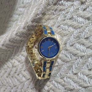CHARTER CLUB GOLD-TONE & BLUE ENAMEL BRACELET CLASSIC LADIES WATCH 30MM NIB